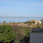 La Salinella Appartement *