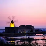 La Salinella Appartement *
