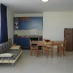 La Salinella Appartement *